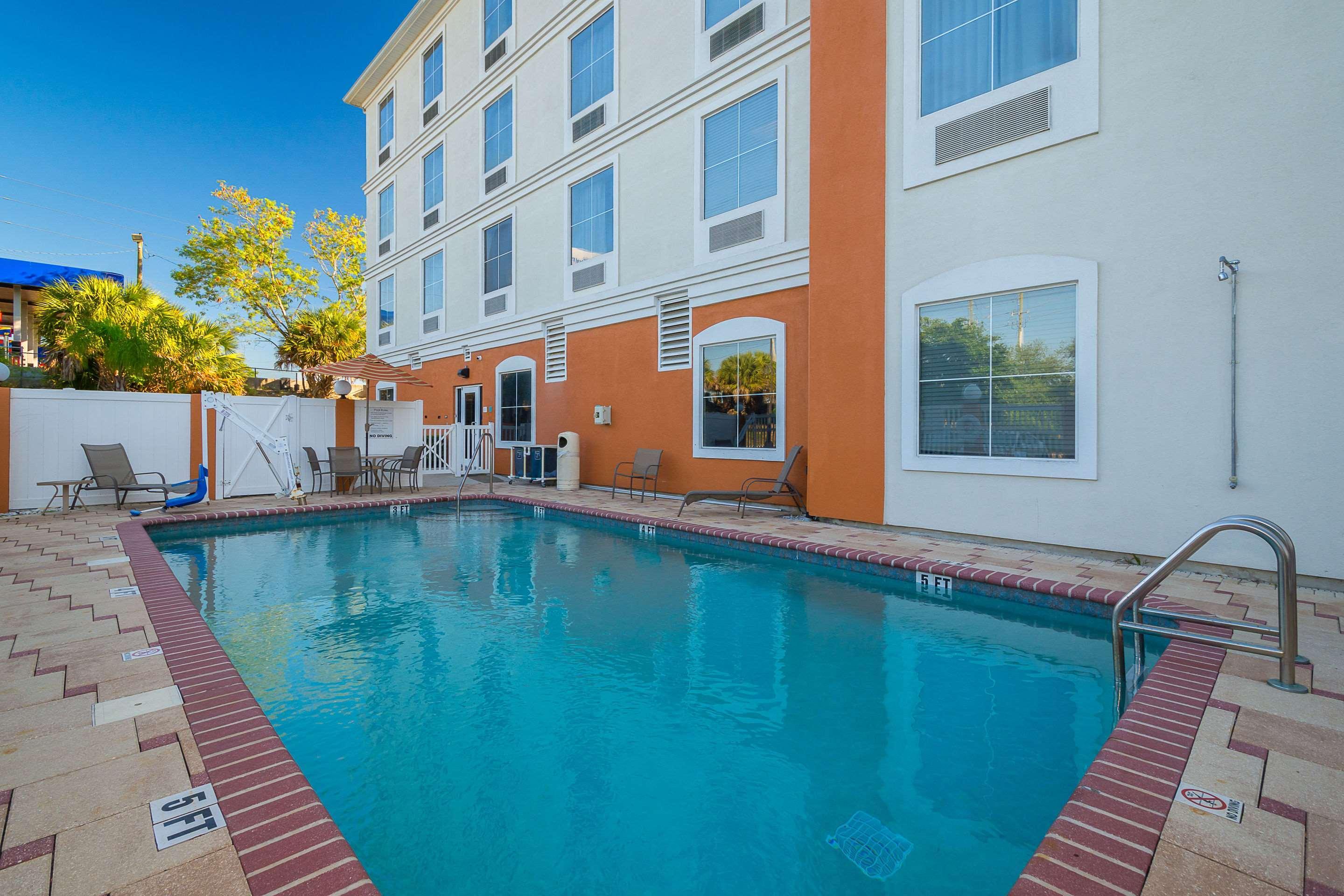 Comfort Inn & Suites Maingate South Davenport Exterior foto
